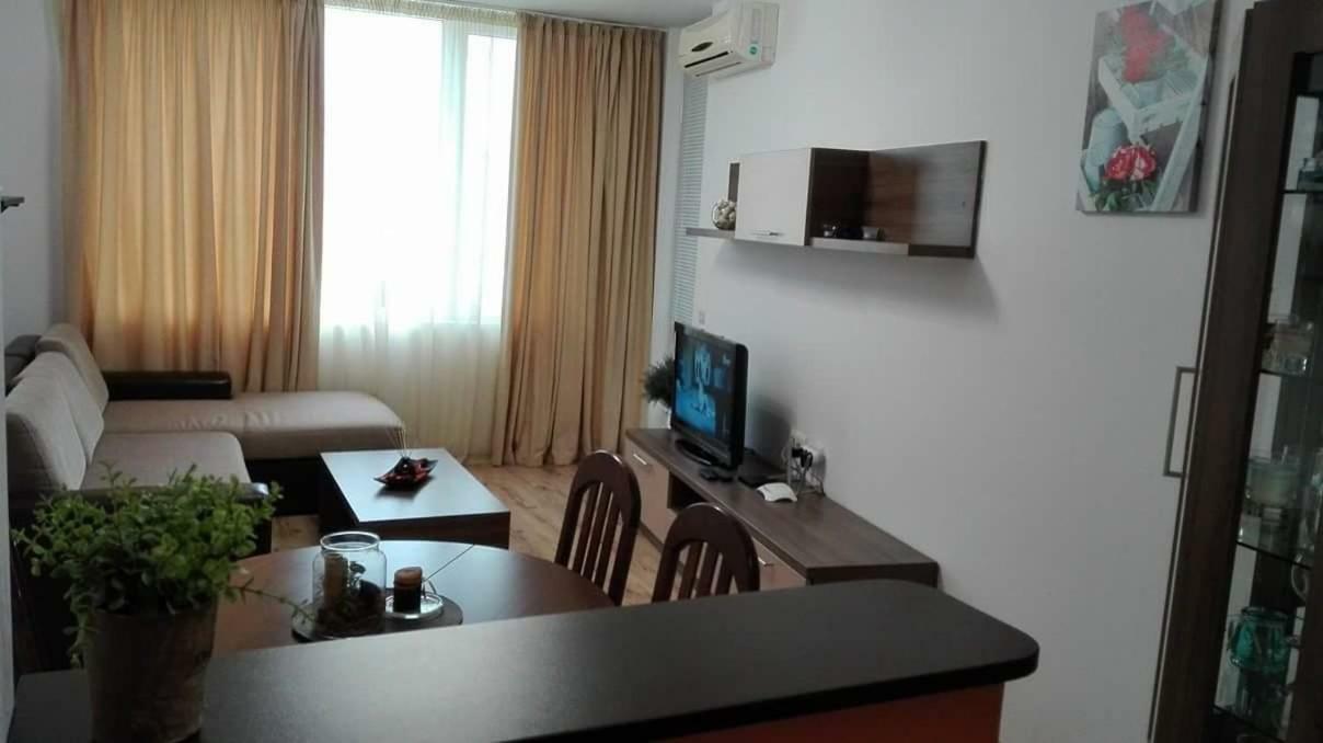 Apartments Del Sol - Sunny Island Complex เชอร์โนโมเรทส์ ภายนอก รูปภาพ