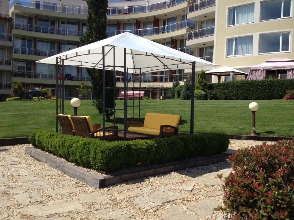 Apartments Del Sol - Sunny Island Complex เชอร์โนโมเรทส์ ภายนอก รูปภาพ